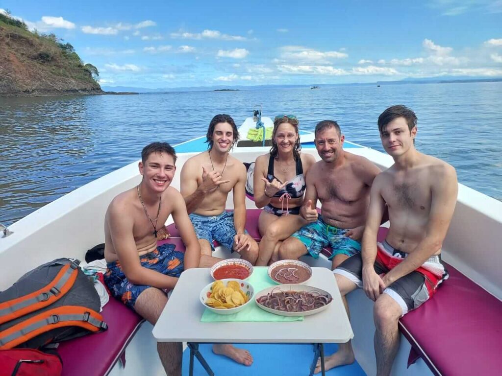 Private Boat Combo Fishing and Snorkeling 4 Hours