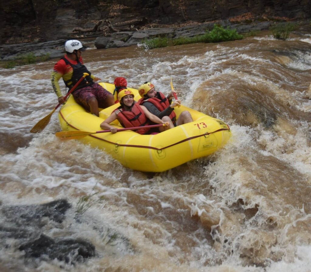 White Water Rafting on the Tenorio River class lll & IV